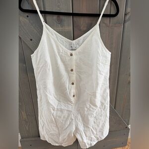 Rhythm Classic Adjustable White Romper Size M NWT